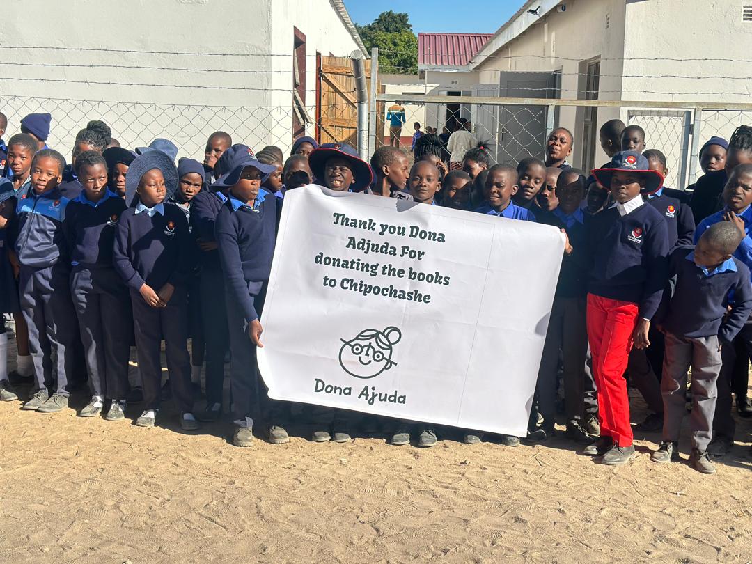 Chipochashe School, Zimbabwe, Showing Appreciation To Dona Ajuda For The Supply Of Curricular Textbooks